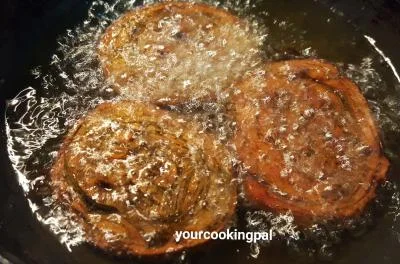 Alu Vadi - Patra preparation photo 1