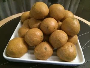 Besan Ladoo Recipe - How to Make Besan Ladoo preparation