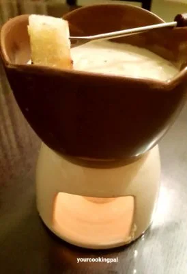 Cheese Fondue preparation