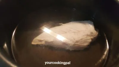Hot and Sour Chicken Soup preparation