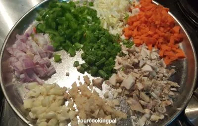 Hot and Sour Chicken Soup preparation