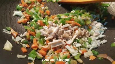 Hot and Sour Chicken Soup preparation