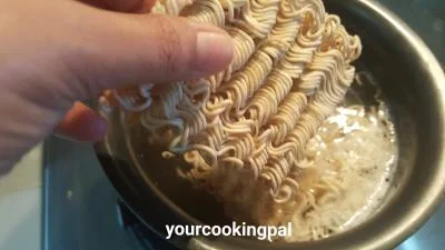 Masala Instant Noodles - Instant Noodles with a twist preparation