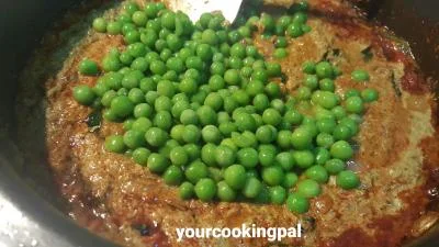 Misal Pav - Fresh Green Peas preparation