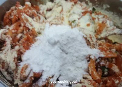 Onion Fritters - Kanda Bhaji preparation