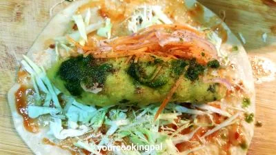 Paneer Potato Frankie preparation photo 3