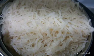 Tangy Masala Vermicelli preparation
