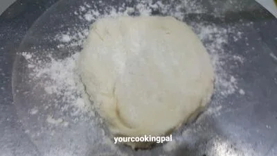 Tawa Garlic Naan - Without Oven preparation photo 4