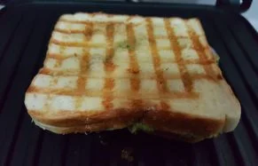 Vegetable Cheese Grilled Sandwich preparation